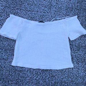 Stretchy material,tight around on purpose.